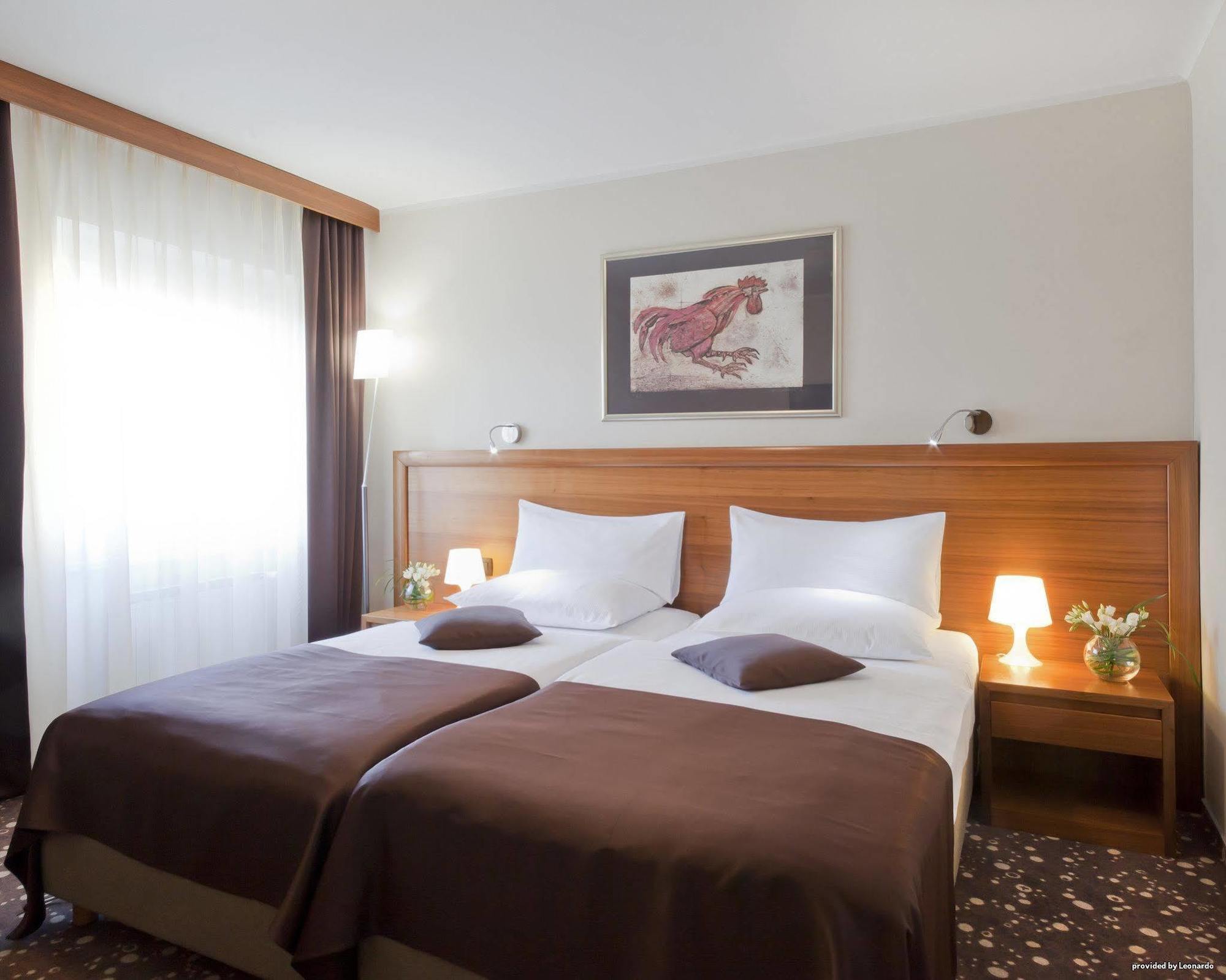 Piramida Hotel 4*
